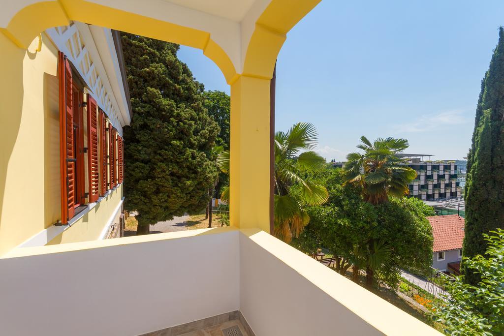 Villa Roma Portoroz Exterior photo